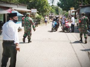 Woro woro Gebrak Masker bersama Puskesmas Legok, Binamas, Babinsa dan Pemerintah Desa Rancagong